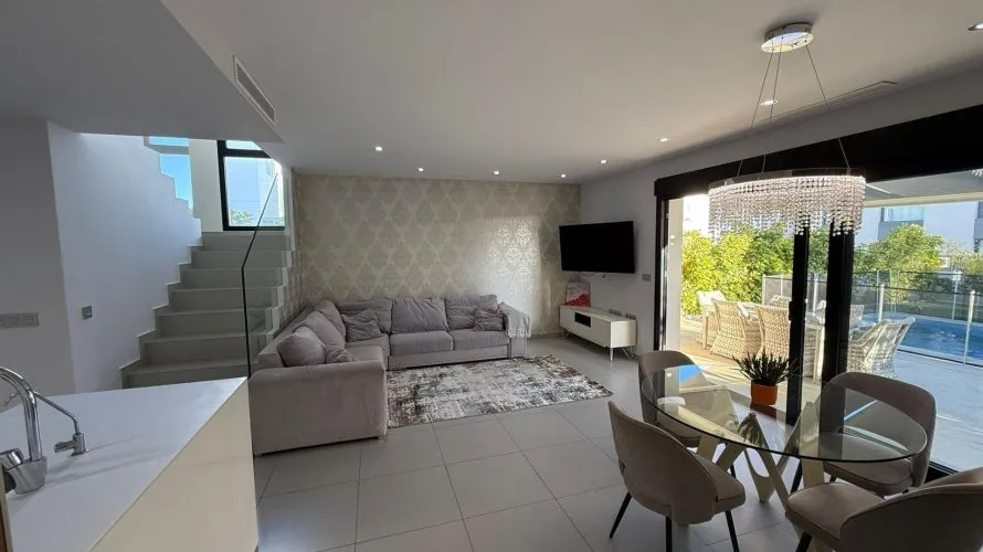 3 bedrooms villa for sale, Ciudad Quesada, Spain No. 901 № 5