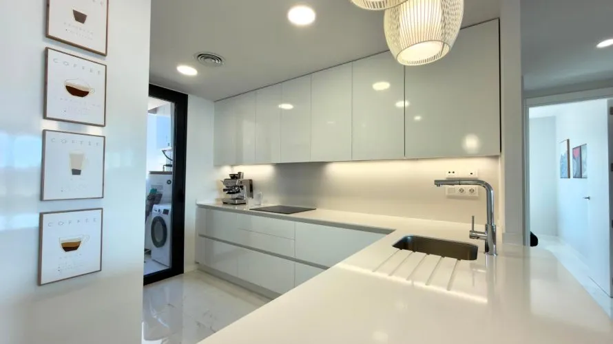 3 bedrooms apartment for sale, Benidorm, Spain No. 1142