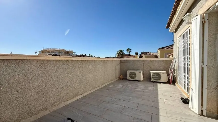 4 bedrooms villa for sale, Playa Flamenca II, Spain No. 169 № 7