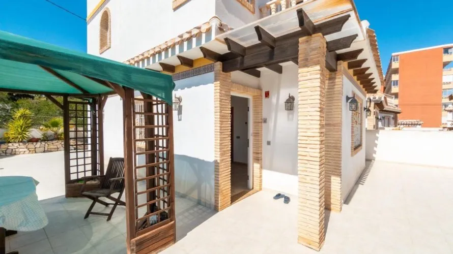3 bedrooms house for sale, La Mata, Spain No. 222