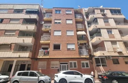 3 bedrooms apartment for sale, Torrevieja, Spain No. 763