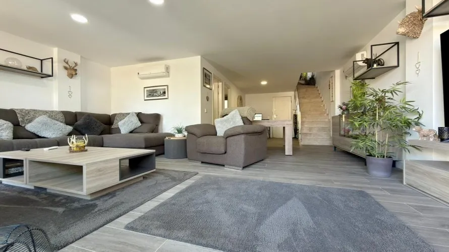 3 bedrooms penthouse for sale, Finestrat, Spain No. 1046 № 25