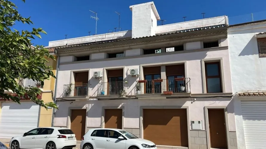 3 bedrooms house for sale, El Puig de Santa Maria, Spain No. 1413 № 1