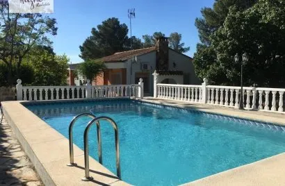 135m² apartment for sale, L'Eliana, Spain No. 471