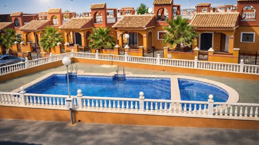 79m² apartment for sale, Torrevieja, Spain No. 998