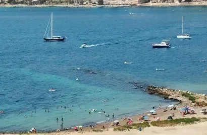 4 bedrooms apartment for sale, Cabo De Las Huertas, Spain No. 1227