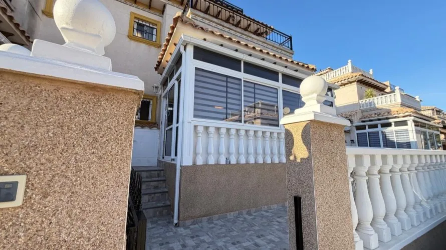 2 bedrooms house for sale, Campoamor, Spain No. 980 № 1
