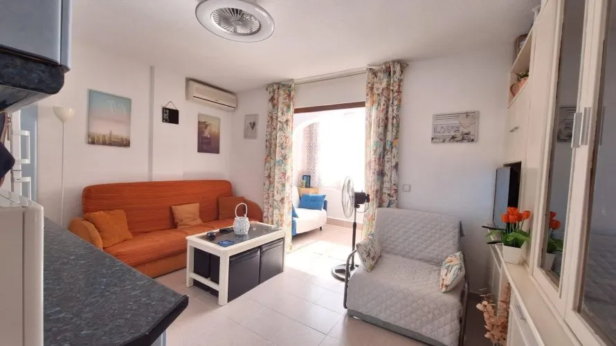 39.99m² apartment for sale, Nueva Torrevieja, Spain No. 2676 № 8