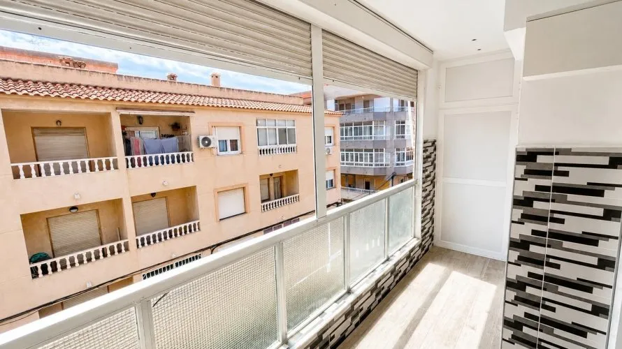 1 bedroom apartment for sale, Torrevieja, Spain No. 2804 № 11