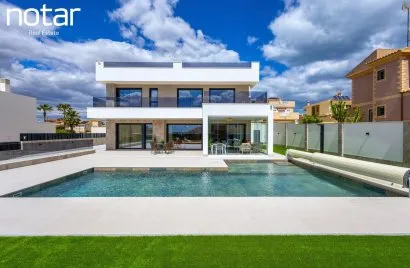 234m² villa for sale, Torrevieja, Spain No. 1948