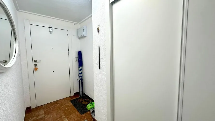 4 bedrooms apartment for sale, Alicante, Spain No. 1484