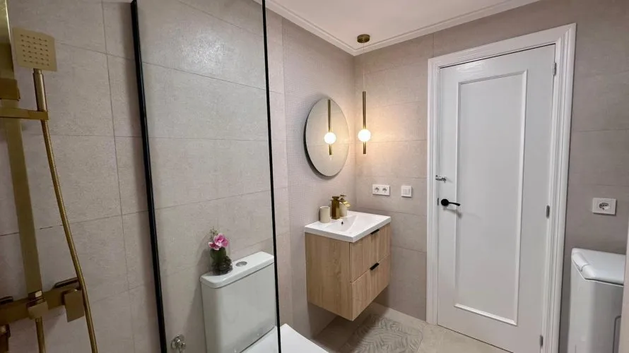 2 bedrooms apartment for sale, Torrevieja, Spain No. 1536