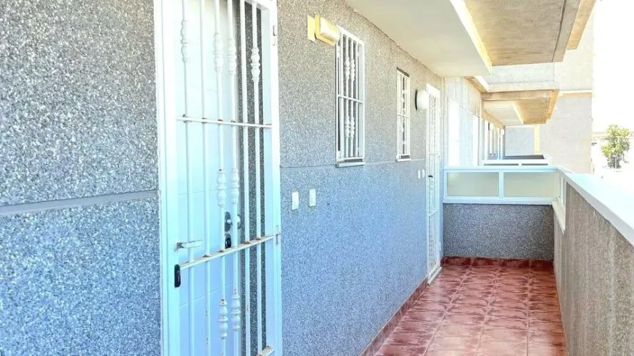 2 bedrooms apartment for sale, Torrevieja, Spain No. 2754