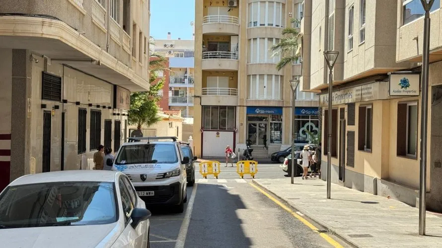 2 bedrooms apartment for sale, Torrevieja, Spain No. 2667