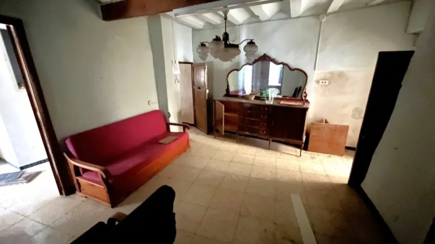 6 bedrooms house for sale, Sella, Spain No. 2634 № 10