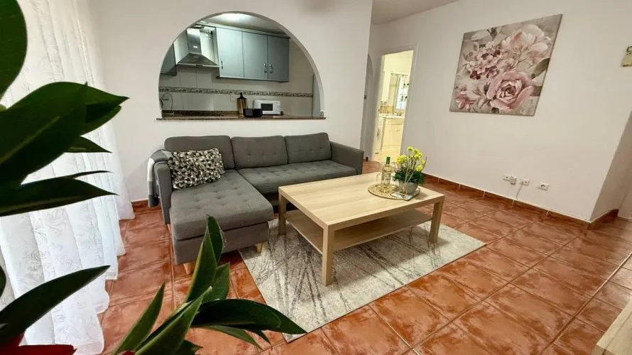 2 bedrooms apartment for sale, Torrevieja, Spain No. 2642 № 17
