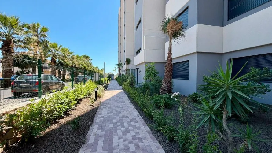 2 bedrooms apartment for sale, Torrevieja, Spain No. 1532