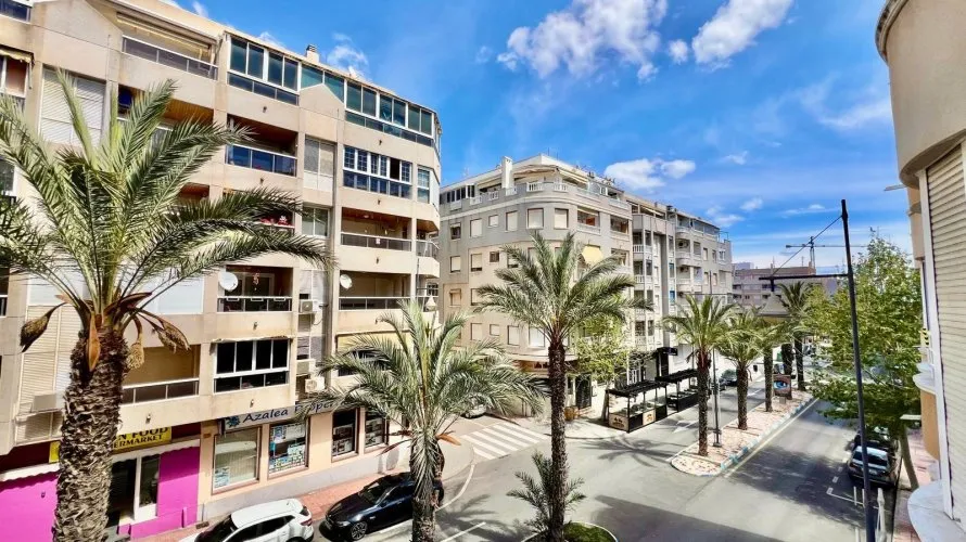 2 bedrooms apartment for sale, Torrevieja, Spain No. 2782 № 11