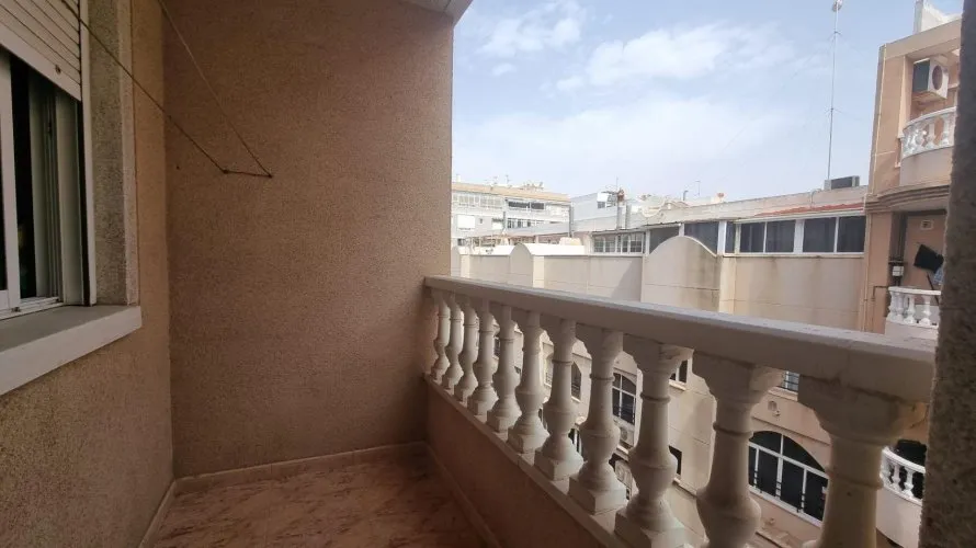 2 bedrooms apartment for sale, Torrevieja, Spain No. 2663 № 3