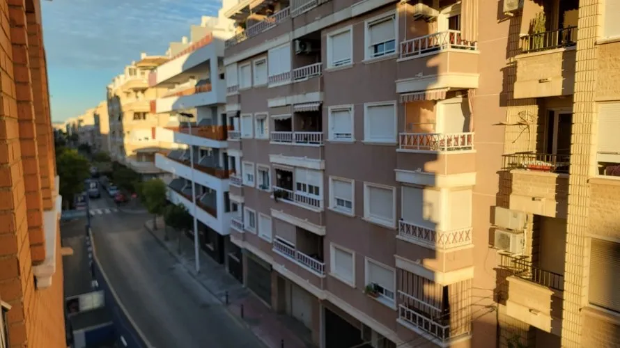 1 bedroom apartment for sale, Torrevieja, Spain No. 2706 № 11