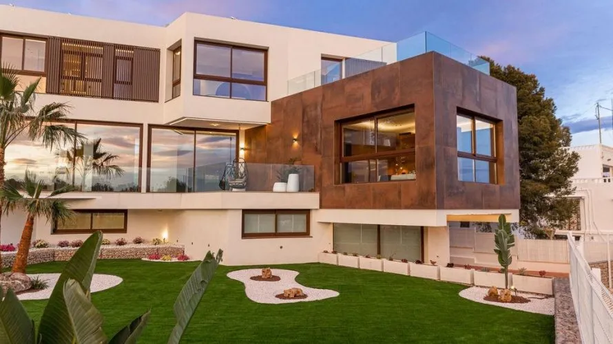 4 bedrooms villa for sale, Benidorm, Spain No. 1955 № 10