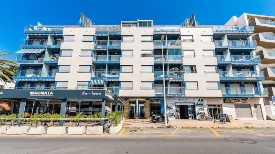 175m² apartment for sale, Torrevieja, Spain No. 1494 № 1