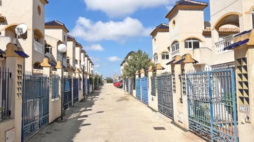 72m² house for sale, Guardamar del Segura, Spain No. 2828 № 19