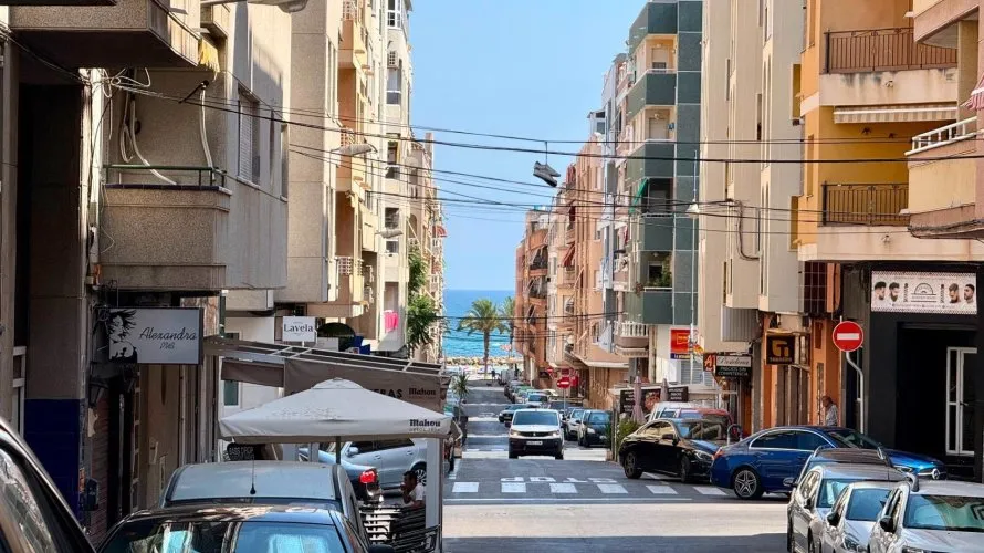 2 bedrooms penthouse for sale, Torrevieja, Spain No. 1454 № 24