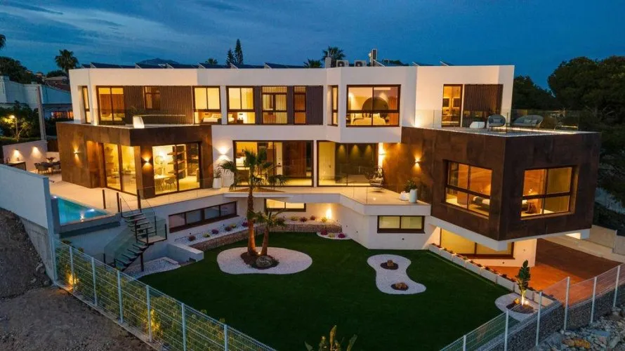4 bedrooms villa for sale, Benidorm, Spain No. 1955