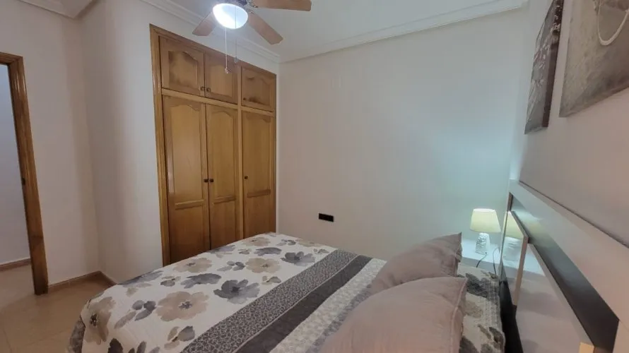 1 bedroom apartment for sale, Torrevieja, Spain No. 2706 № 1