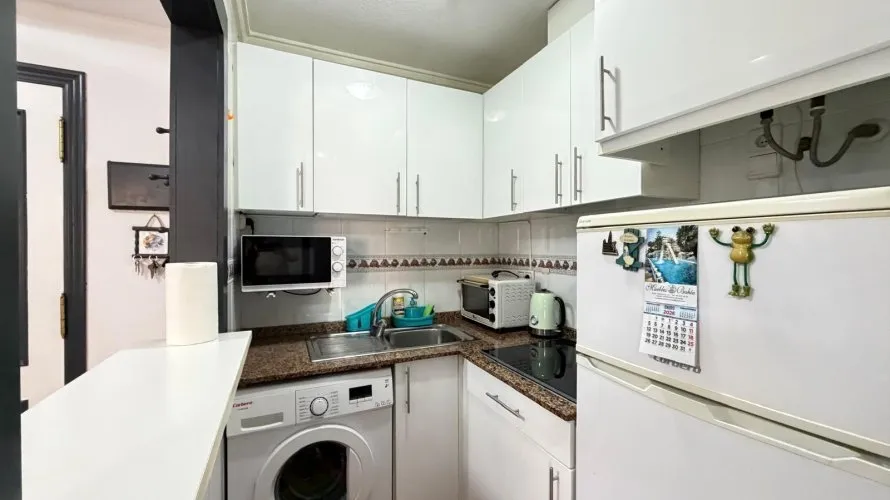 1 bedroom apartment for sale, Torrevieja, Spain No. 2728 № 18