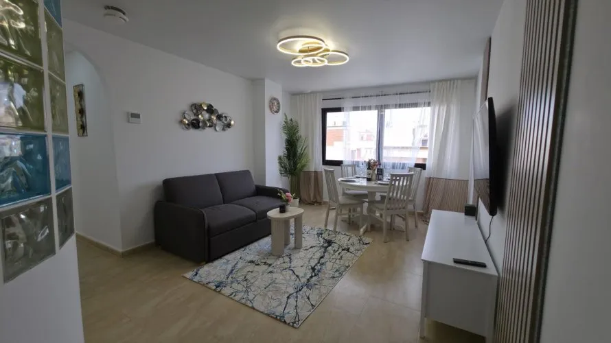 3 bedrooms apartment for sale, Torrevieja, Spain No. 1953 № 8