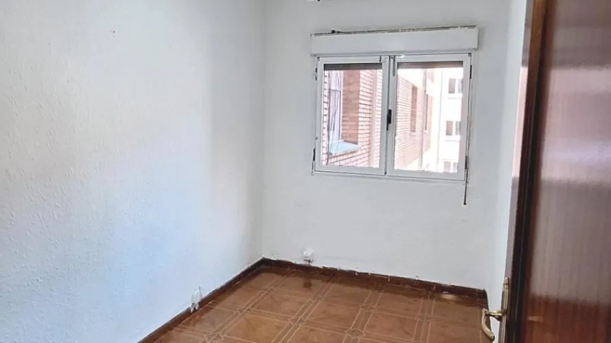 1 bedroom apartment for sale, Gijon, Spain No. 2748 № 2