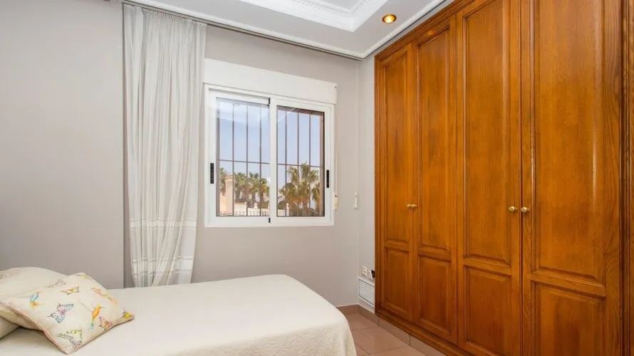 180m² villa for sale, Torrevieja, Spain No. 1491 № 3