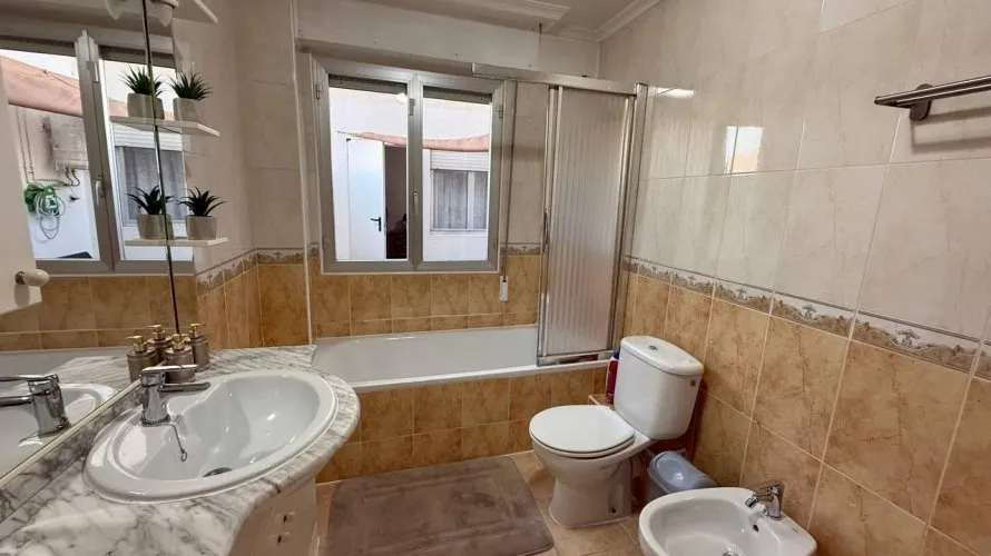 2 bedrooms apartment for sale, Torrevieja, Spain No. 2642 № 12