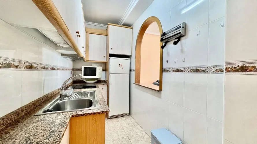 2 bedrooms apartment for sale, Torrevieja, Spain No. 2782 № 2