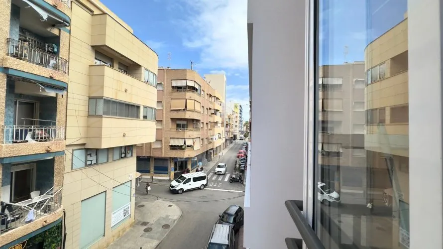 2 bedrooms apartment for sale, Torrevieja, Spain No. 2730 № 7