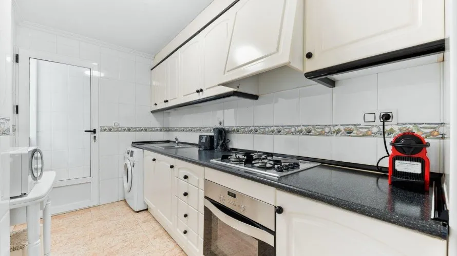 3 bedrooms apartment for sale, Torrevieja, Spain No. 2786 № 12