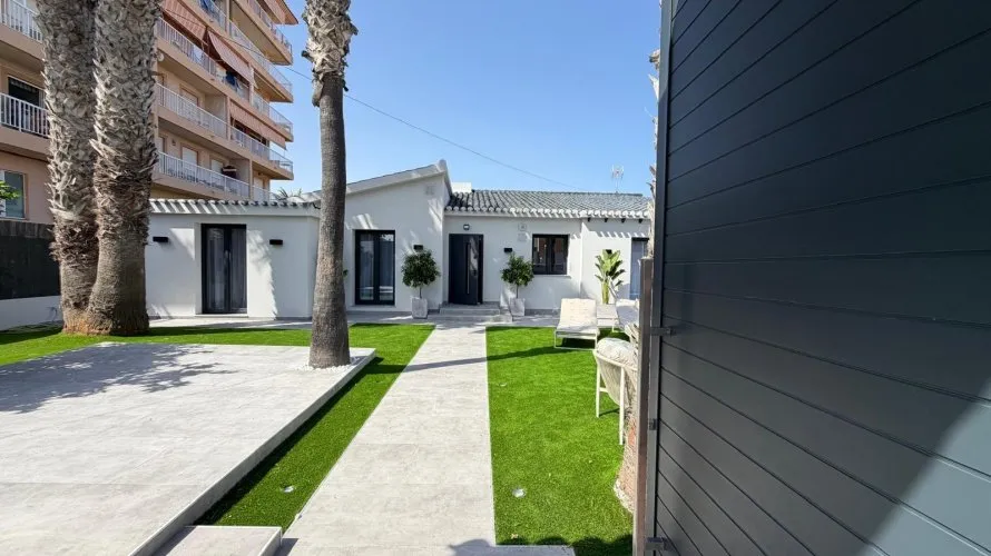 4 bedrooms villa for sale, Torrevieja, Spain No. 3006 № 6