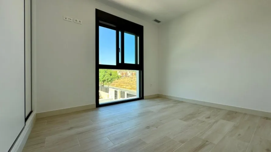 4 bedrooms villa for sale, Mutxamel, Spain No. 3009 № 11