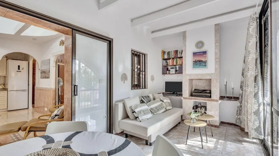 42m² house for sale, Alicante, Spain No. 3025 № 1