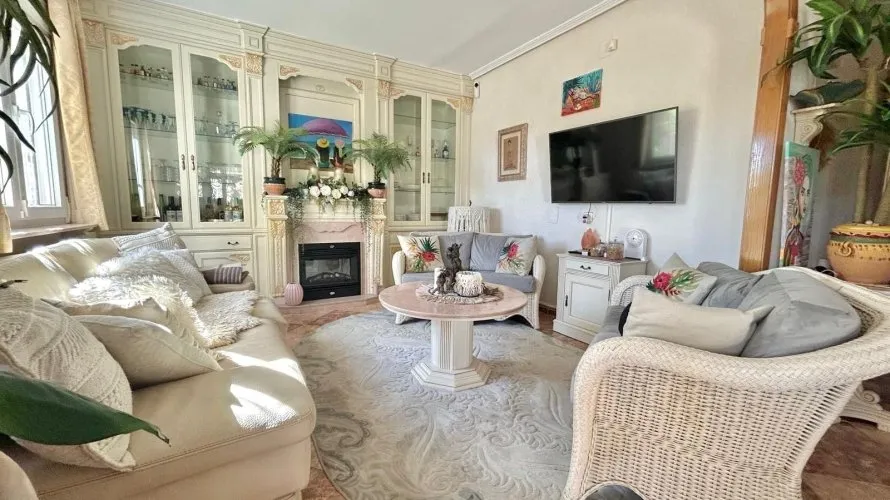 2 bedrooms villa for sale, Torrevieja, Spain No. 3029