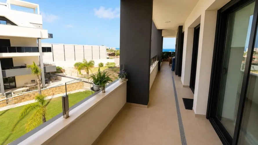 3 bedrooms apartment for sale, Torrevieja, Spain No. 2997 № 4