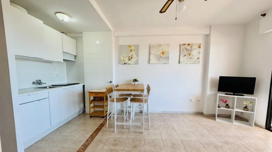 80m² apartment for sale, Torrevieja, Spain No. 3008 № 5