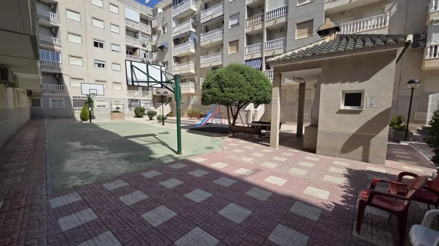 39m² apartment for sale, Torrevieja, Spain No. 3063 № 1