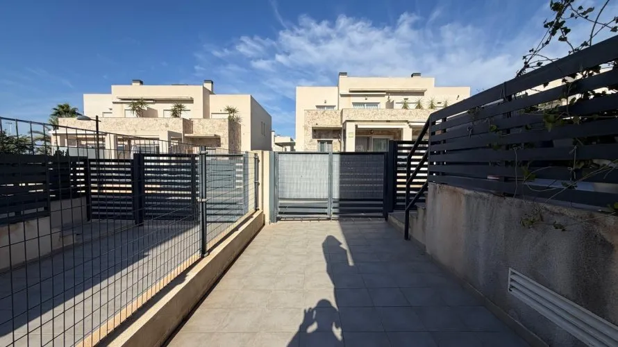 3 bedrooms house for sale, Torrevieja, Spain No. 3235 № 23