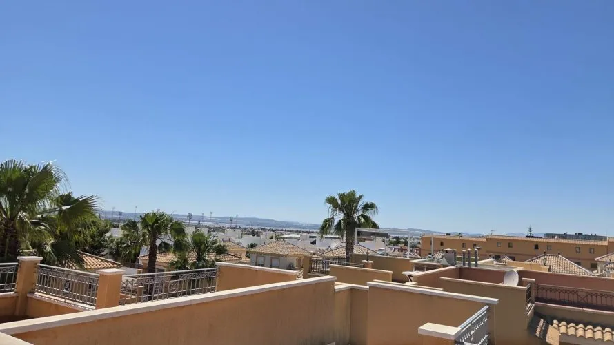 3 bedrooms house for sale, Torrevieja, Spain No. 3064