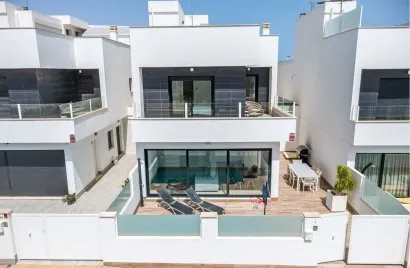 121m² villa for sale, Las Esperanzas, Spain No. 3169