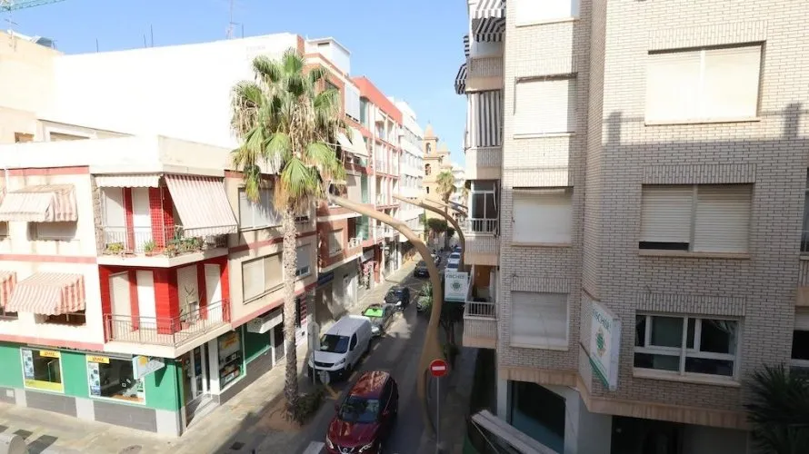 3 bedrooms apartment for sale, Torrevieja, Spain No. 3231 № 2
