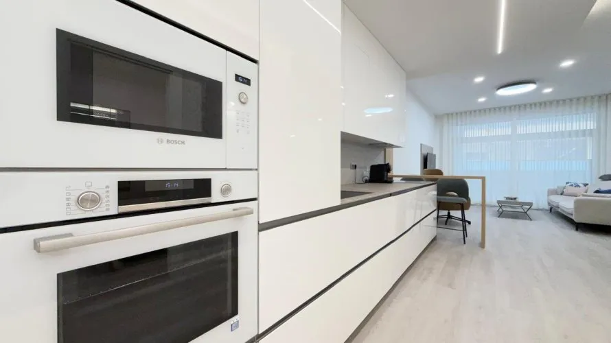2 bedrooms apartment for sale, Torrevieja, Spain No. 3234 № 2